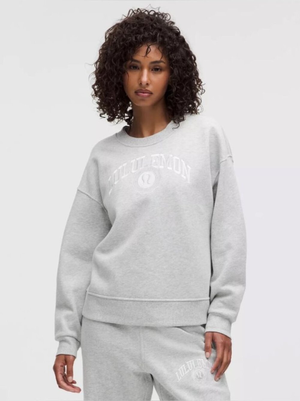 Lululemon Light Gray Crewneck Pullover Sweatshirt Athleisure Embroidered Active